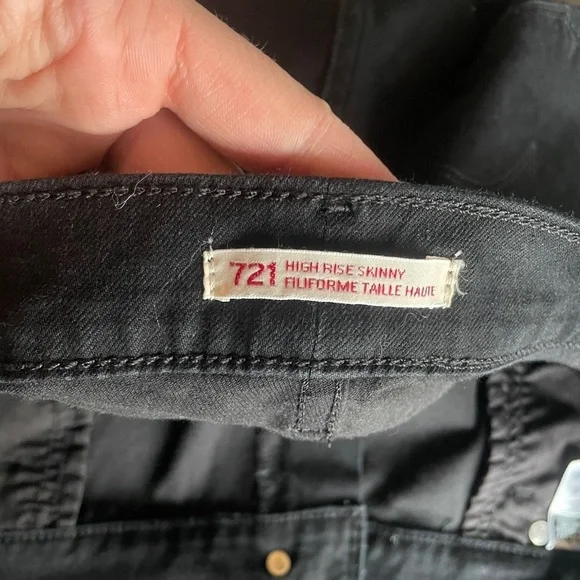 721 Levi’s Black Skinny Jeans - Picture 10 of 15